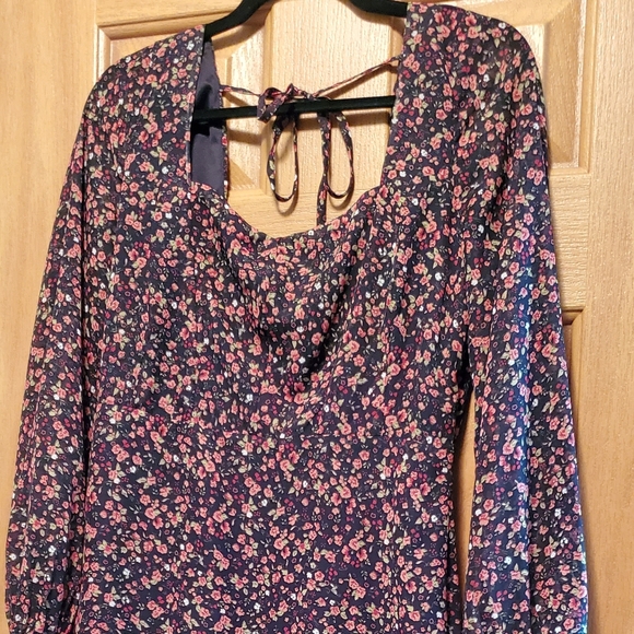 Lulu's Mini Dress - Picture 4 of 8